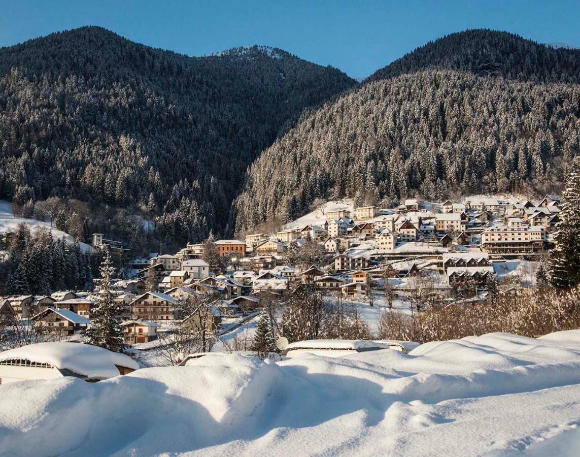 Albergo Diffuso Ravascletto Buitenkant foto
